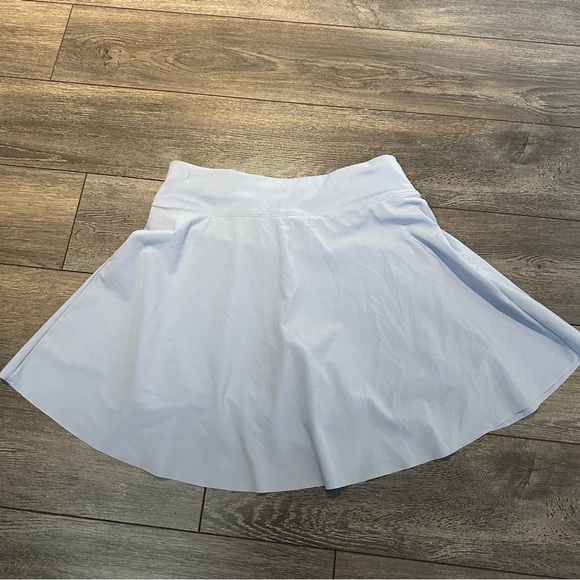 Nike light purple skirt - Picture 2 of 3